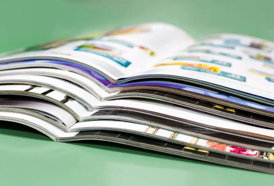 Wydrukowane broszury marketingowe